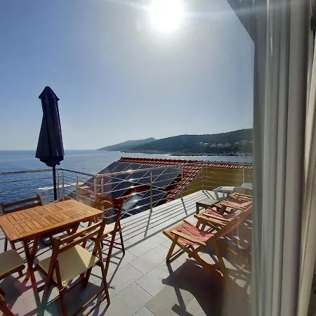 Frane Apartamento Zavalatica