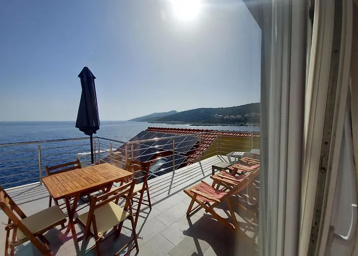 Frane Apartamento Zavalatica