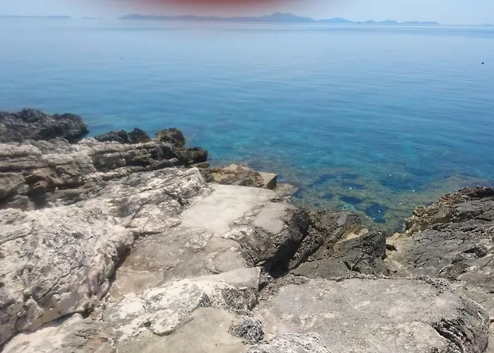 Frane Apartamento Zavalatica