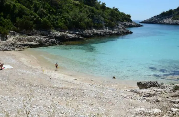 Frane Apartamento Zavalatica